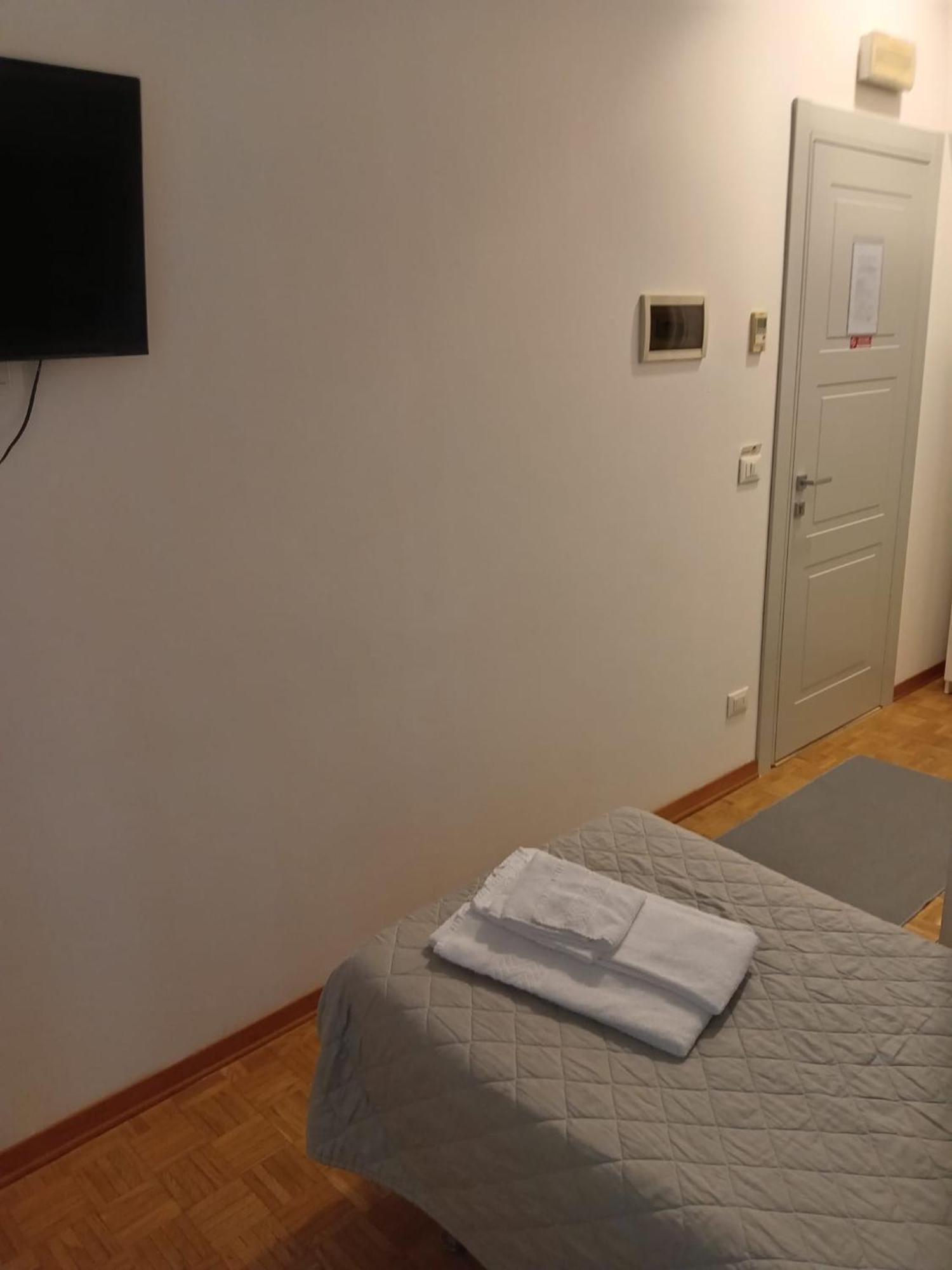 Affittacamere Iris Trieste Exterior foto